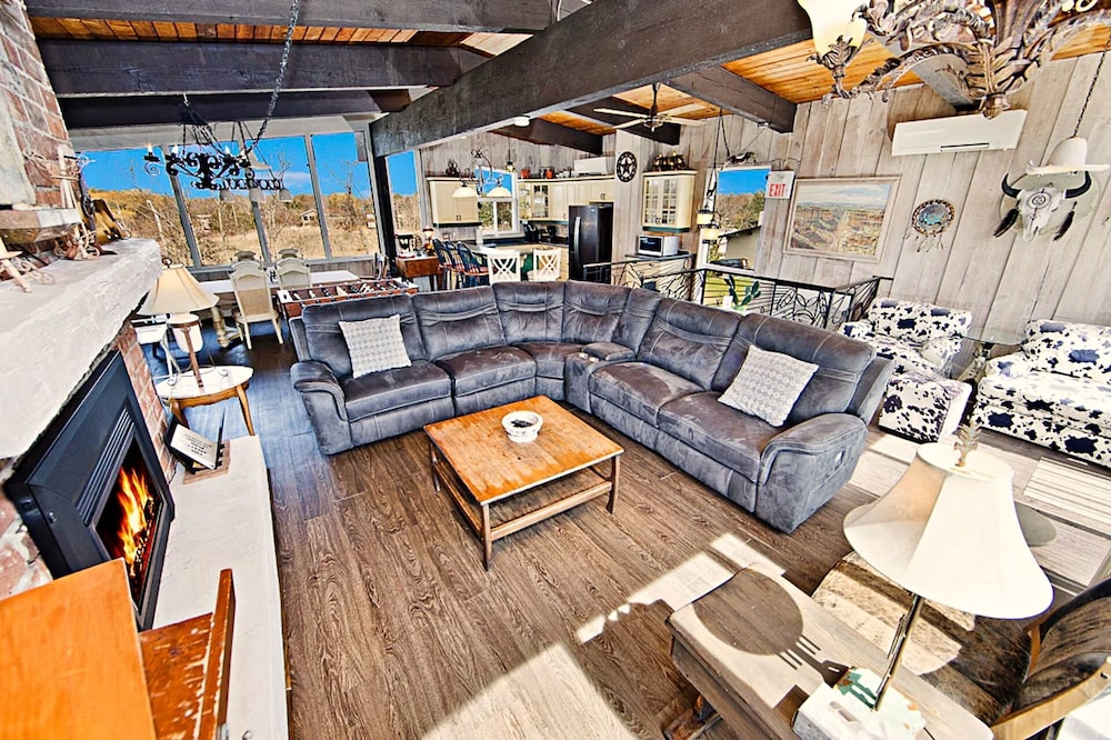 Rustic 5BR Escape Sauna Hot Tub