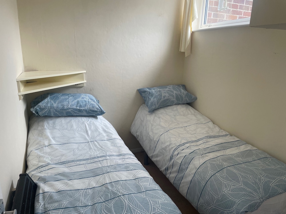 4 Guests - Pet Friendly - Chalet Beach Home Chapel