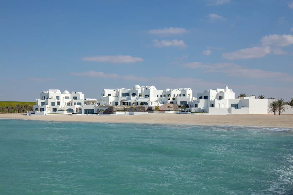 Anantara Santorini Abu Dhabi Retreat - Adults Only