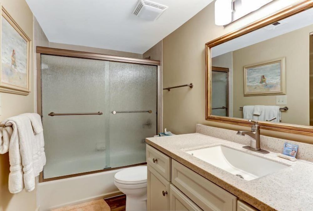 Fernandina Beach Vacations - 2062-beachwood - Property Image 3