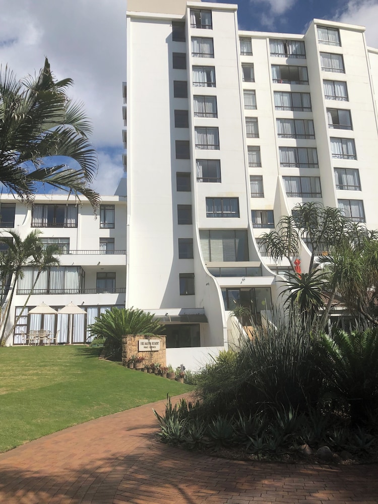 Studio Resort Apartment - Sleeps 2 - Beachside