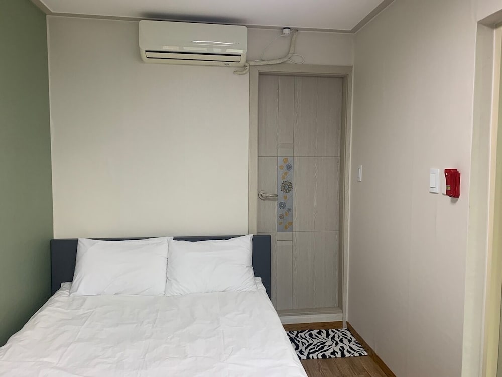 Hamory Guesthouse