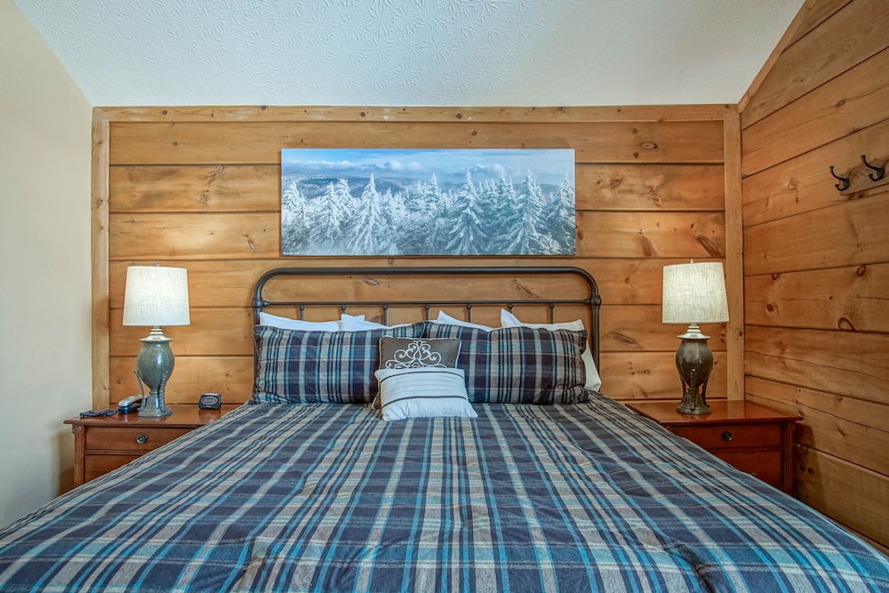 Loggers Run 11: 5 Bedrooms, 3.5 Baths