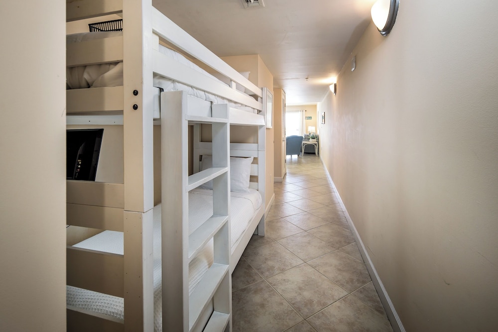 Pelican Isle 412 by Brooks and Shorey Resorts