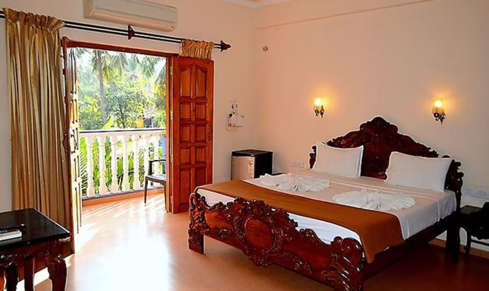 FabExpress Dennis Baga Resort With Swimming Pool view 5
