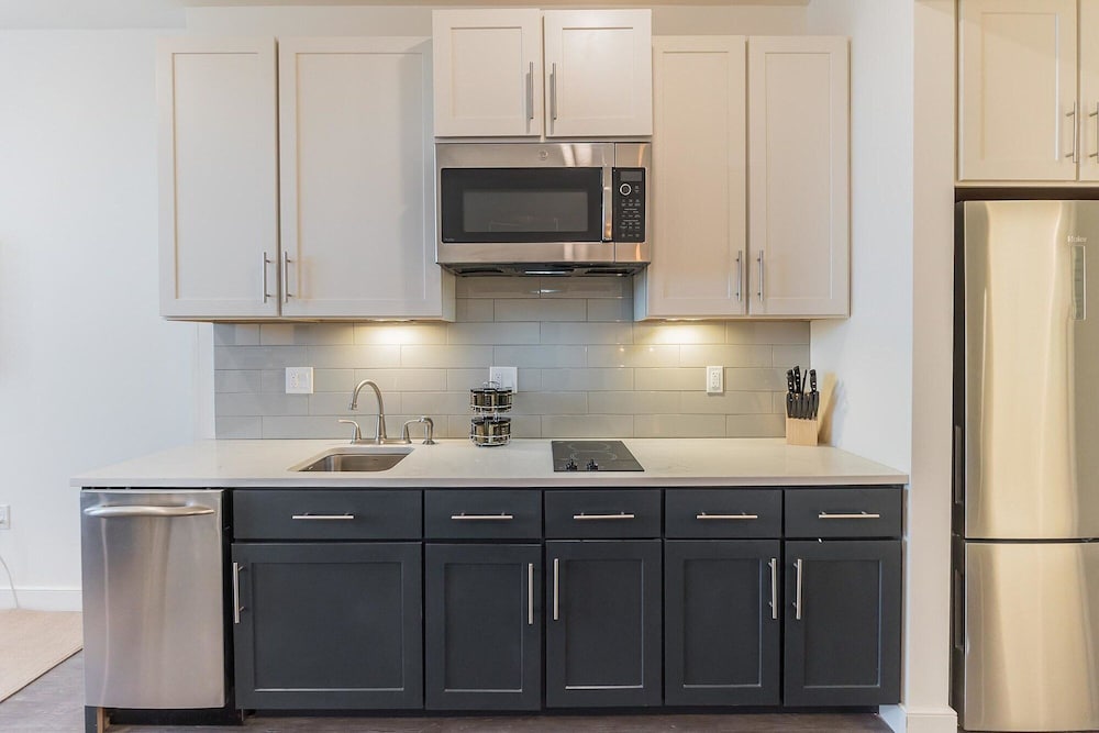 Pine Suite - 309 in Philadelphia view 2