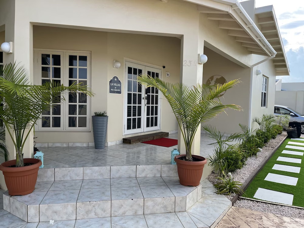 3 Bedroom Villa in Pos Chiquito Sun and Fun 5 Minute Walk to Beach