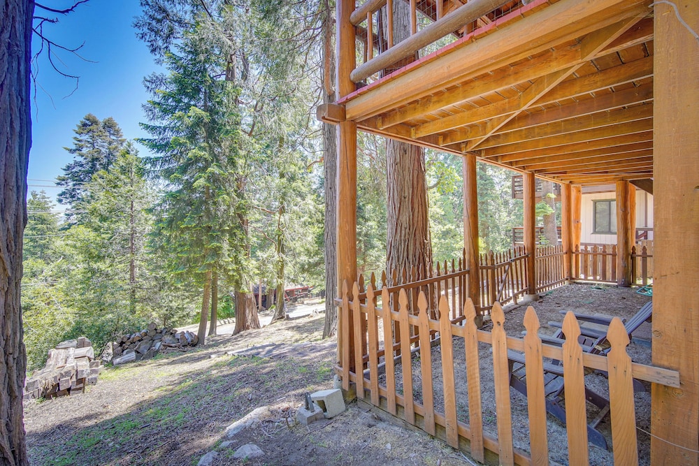 Crestline Area Vacation Rental Cabin w/ Decks!