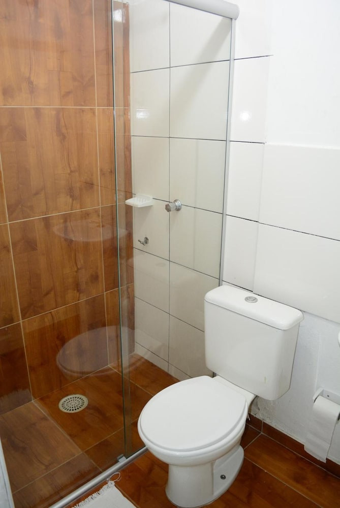 Lize Hotel-Hostel