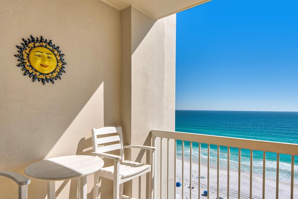 Silver Beach Towers 1003 West