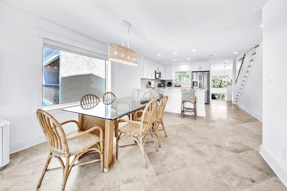 Blue Mountain Beach Villas 5A