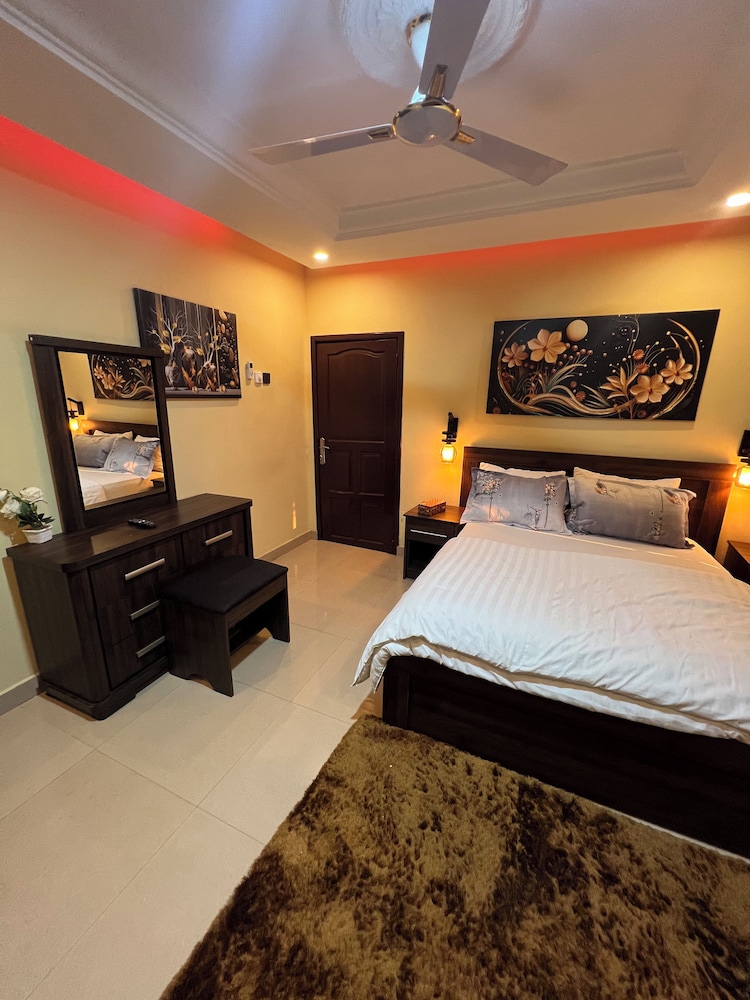 CSL APARTMENTS