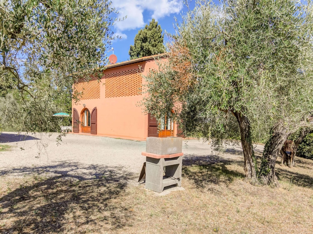 Apartment With Garden, Pool