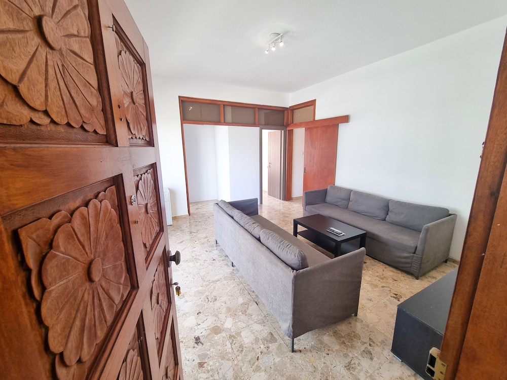 Hotel Luxury City Rooms - Image 1