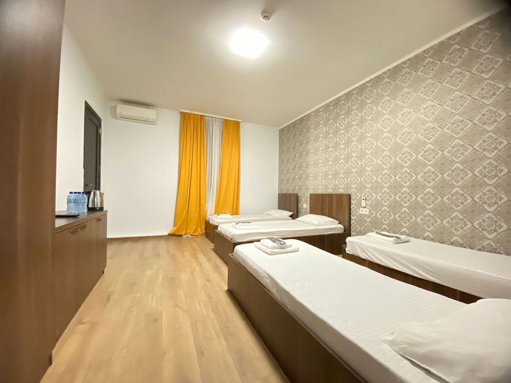Rostivan Hotel Ve Hostel