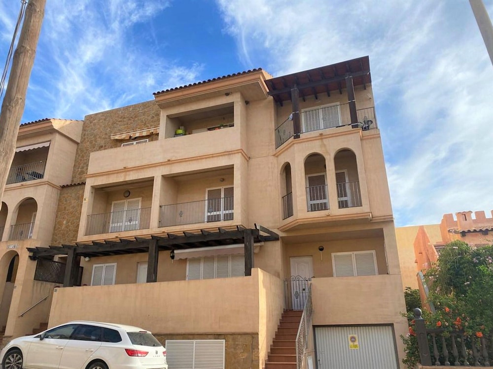 Apartment Near the Beach With sea Views