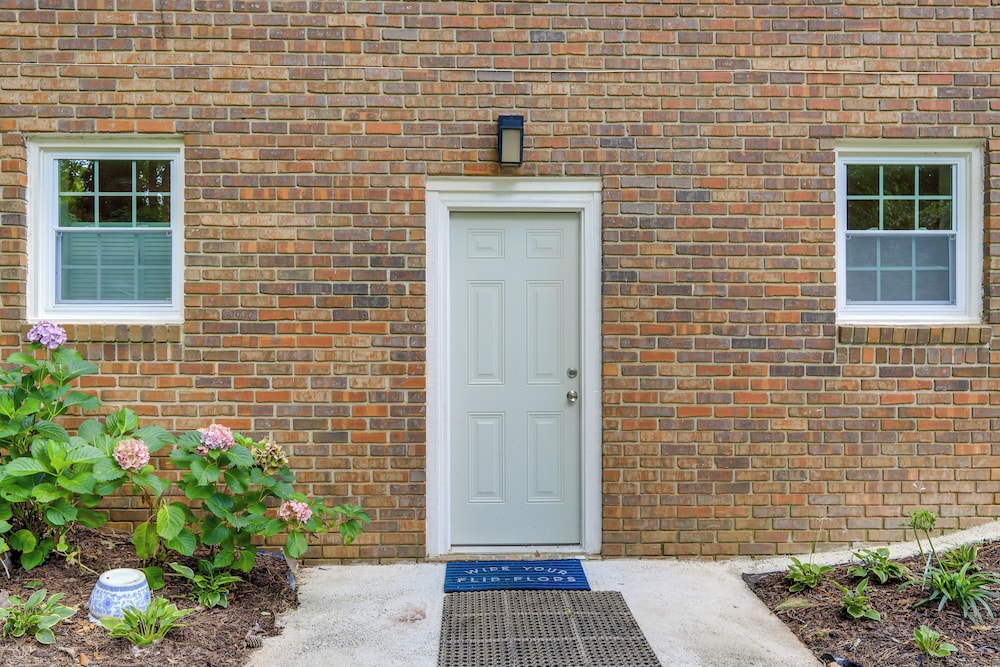 5 Mi to Trilith Studios: Apt w/ Furnished Pergola