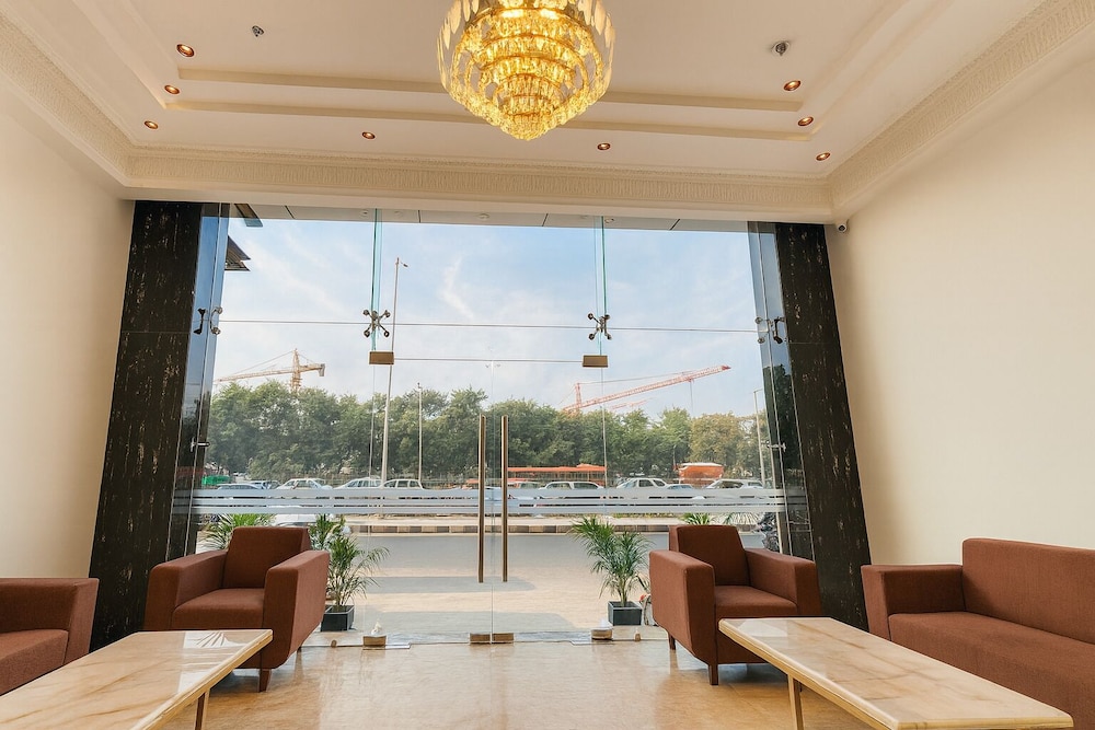 Hotel Grand Shalimar by JMD Group