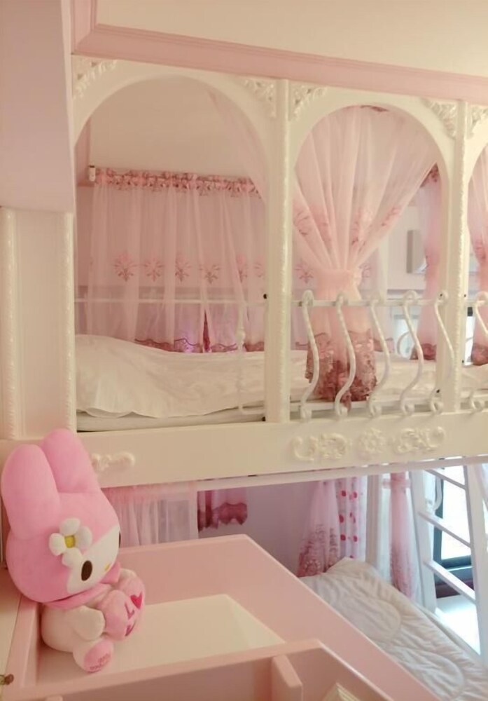 dancedoll-house