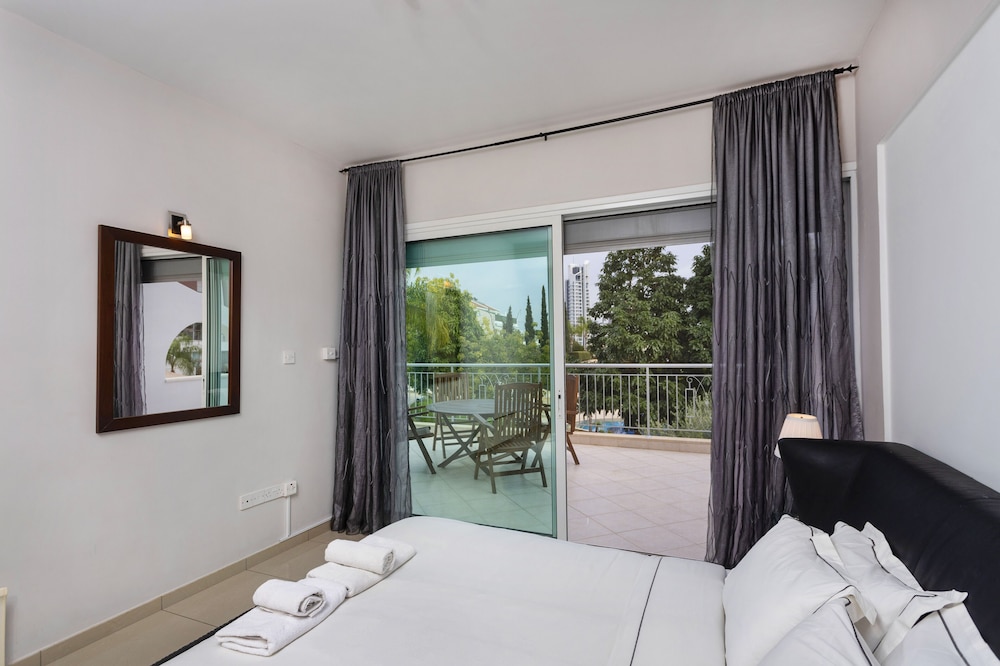 Limassol Vacations - Bay View Gardens Apartments with Pool - Property Image 15