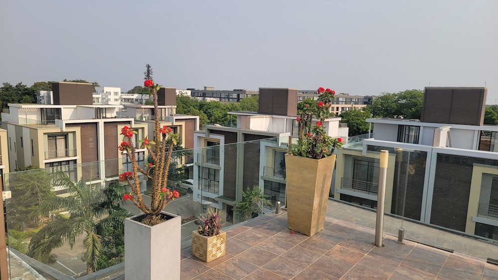 Acasia Luxury Homes Cantonment