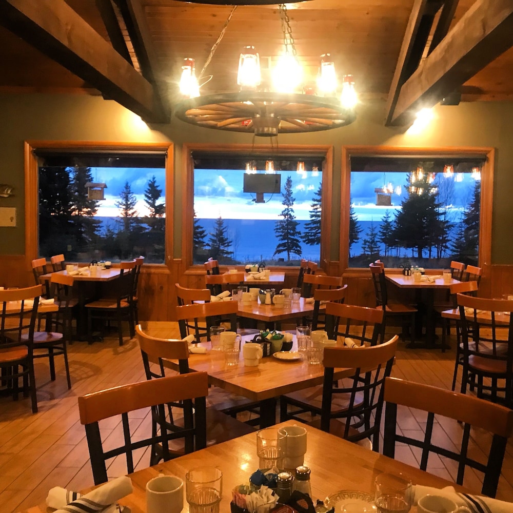 Cascade Lodge