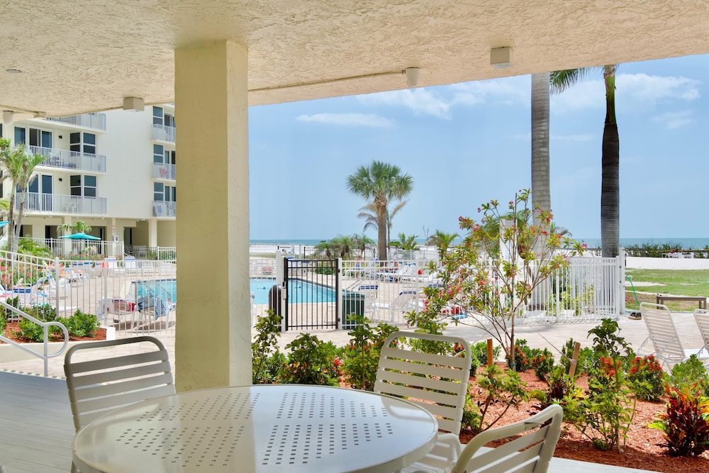 Estero Beach & Tennis 604 C