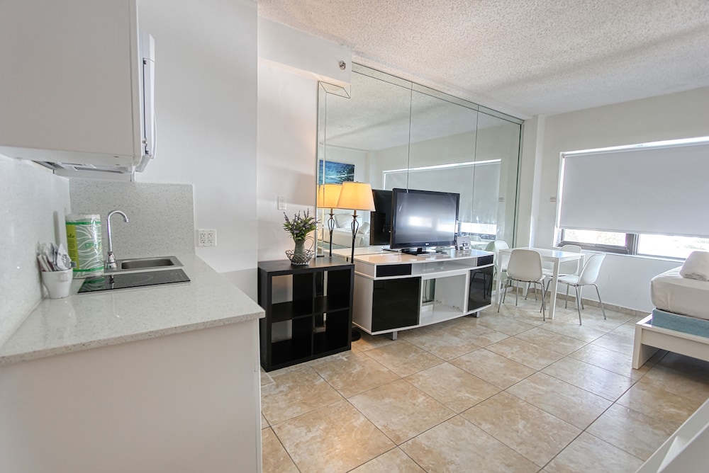 Private Apartments at the Casablanca