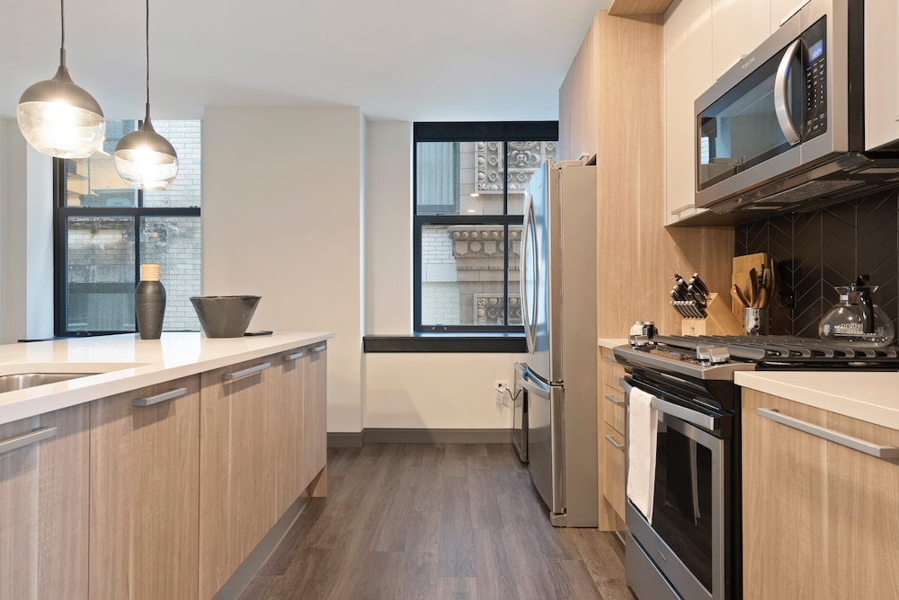 Central Location Exclusive Apts for Large Groups