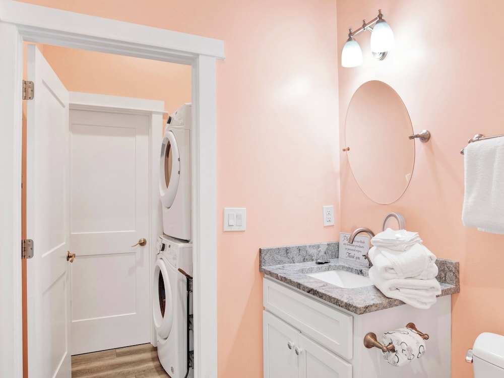 Barefeet Retreat by Southern Vacation Rentals