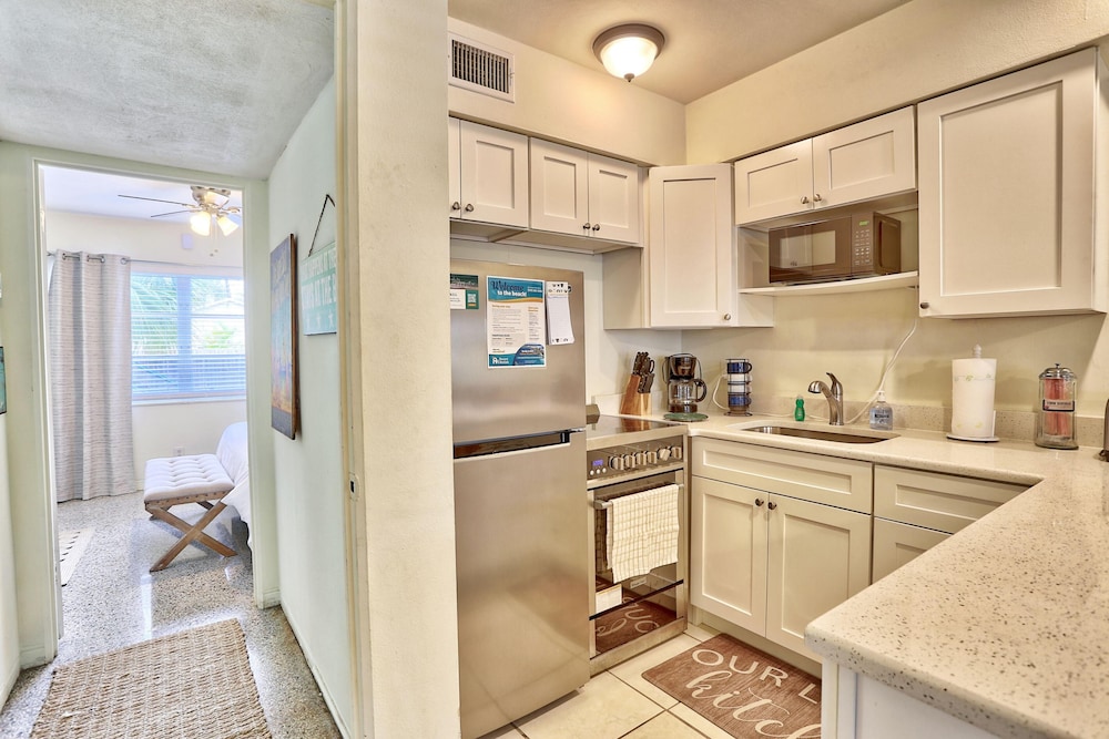 Beach Quarters #3