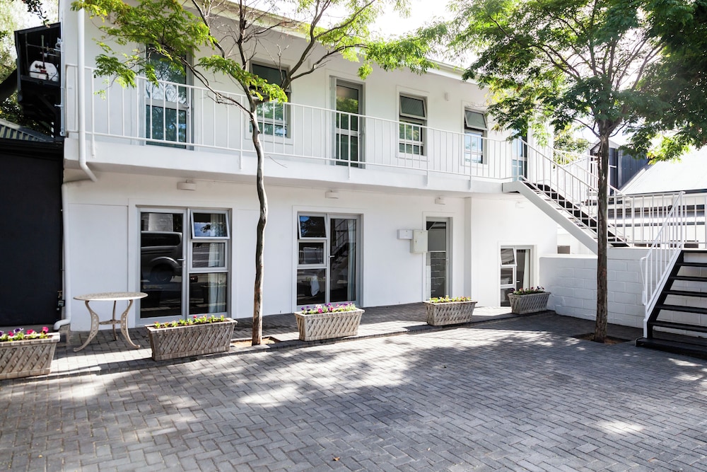 Skinkikofi Guest House