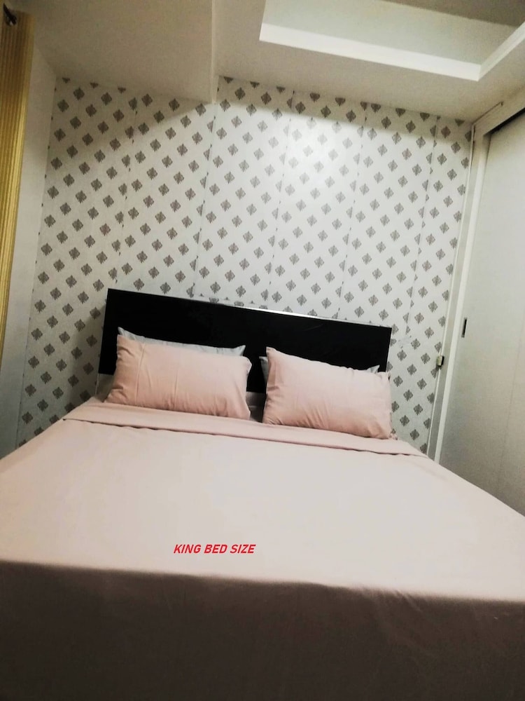 Grand Riviera Condotel Near St Lukes Medical Center