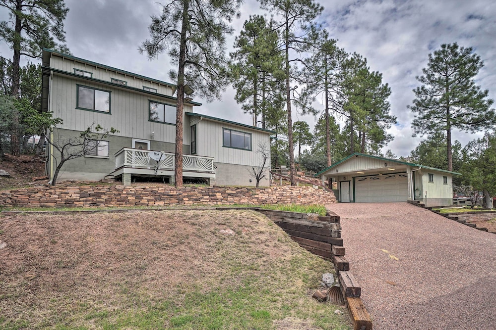 Cozy Pine Retreat w/ Private Hot Tub & Views view 2
