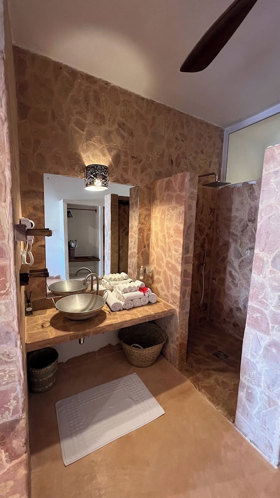 Mvuvi Boutique Resort