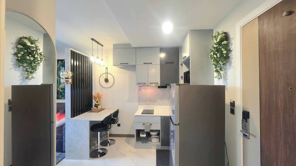 Room-a304 - 1 Bedroom Condo With Sea Vie