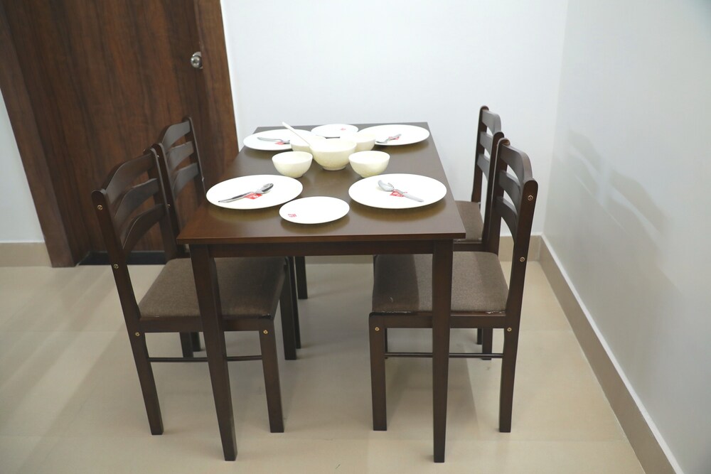 Aashhiana Guest House Entire 2BHK Service Apartments, Kolkata