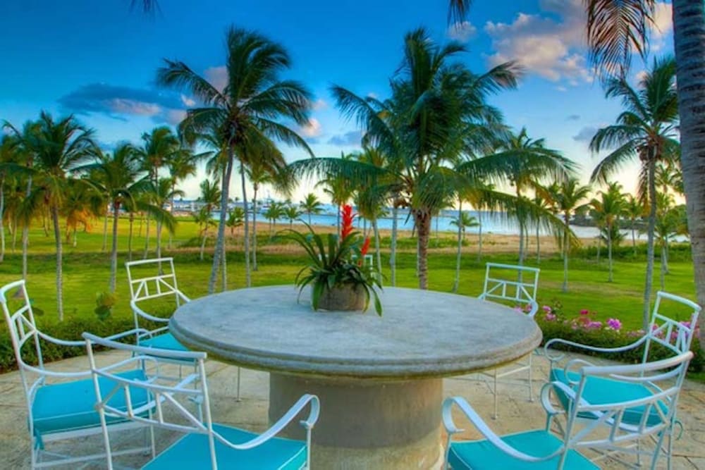 Casa Feliz by Unlimited Luxury Villas