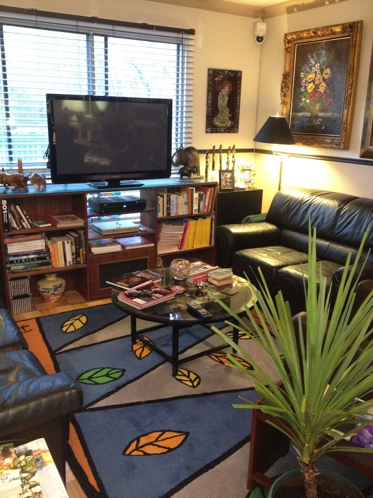 Repos & Manna Downtown Montreal - Image 4