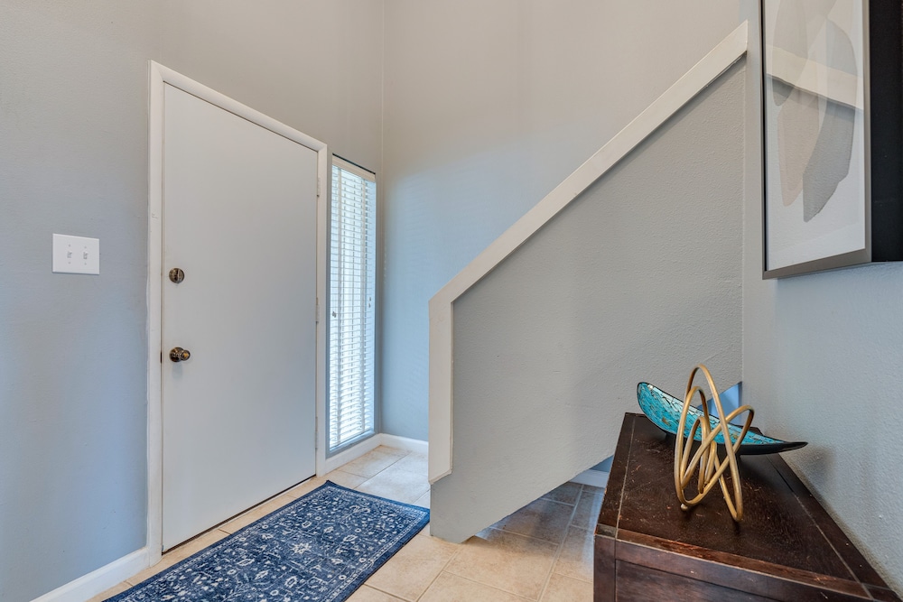Modern Point Venture Vacation Rental w/ Deck! - Property Image 8