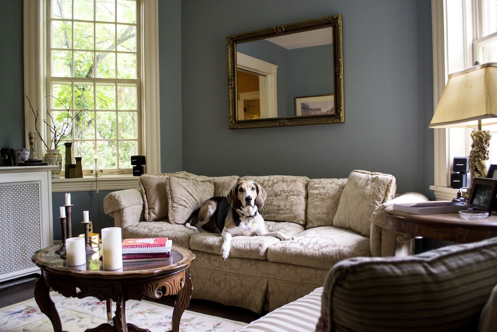 Clifford House Private Home Bed & Breakfast