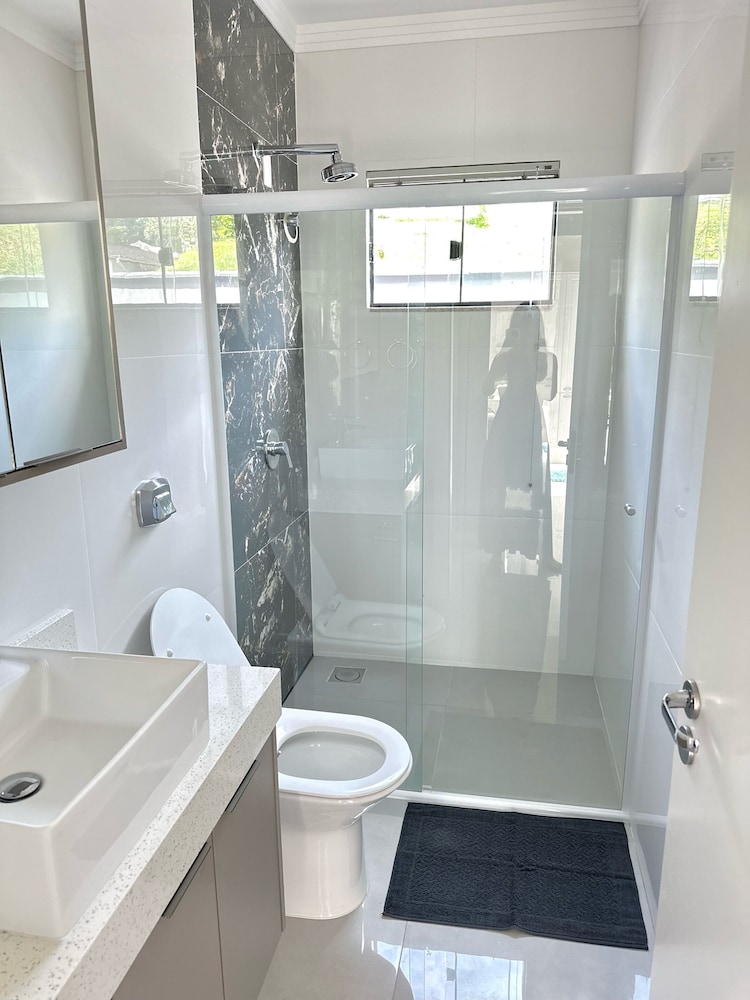 Casa luxuosa De Piscina e Hidromassagem