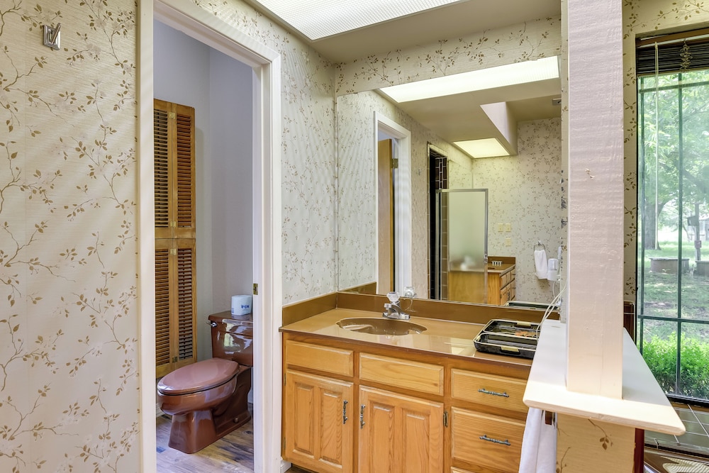 Abilene Vacations - Serene Buffalo Gap Oasis on 4 Secluded Acres! - Property Image 10