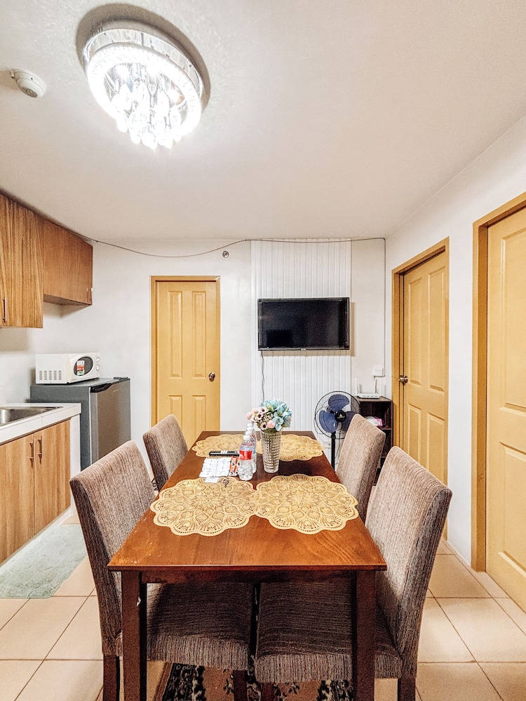 Cozy Family Suite Retreat