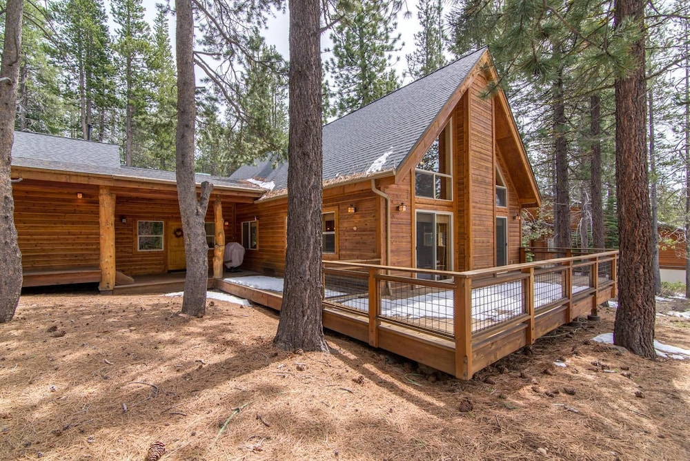 Falcon Point 3 Bedroom Holiday Home By Tahoe Truckee