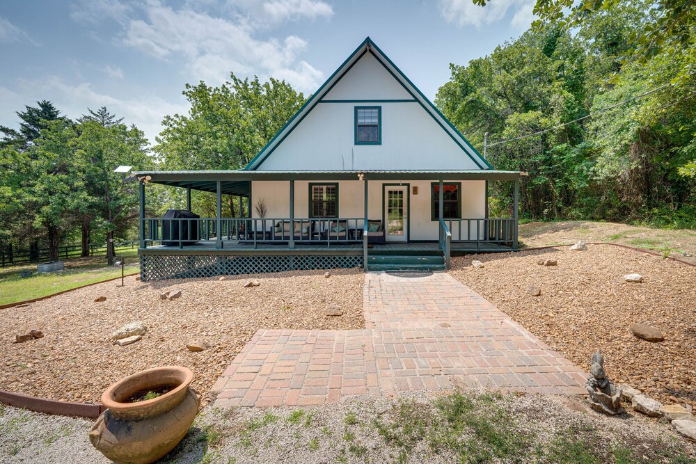 The Winehouse Rental in Muenster: Near Wineries! view 4