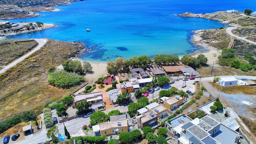 Porto Koundouros Beach and Villas