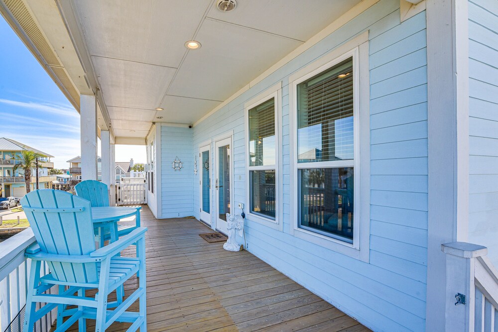Gorgeous Galveston Bay Home w/ Private Pool! view 3
