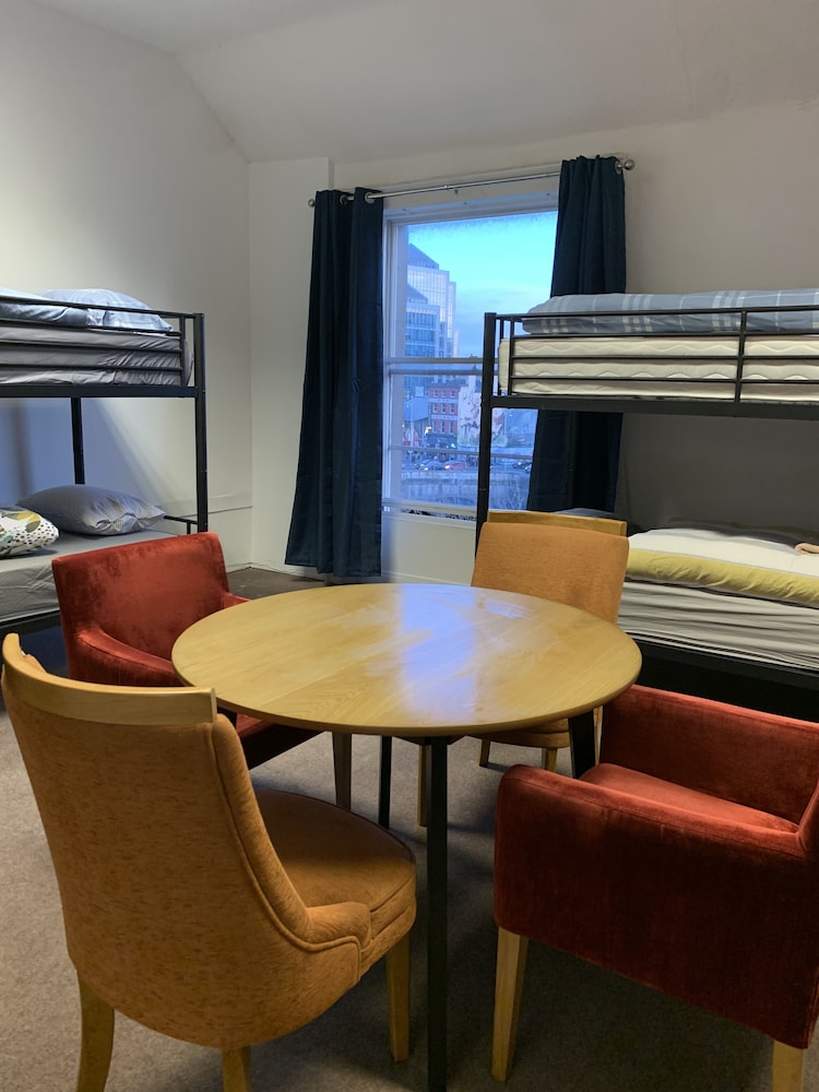 Eden Quay Guesthouse Private Rooms