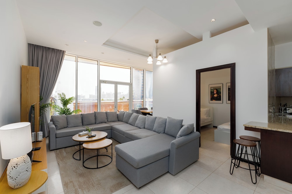 Tiara Residences - Mint Stay